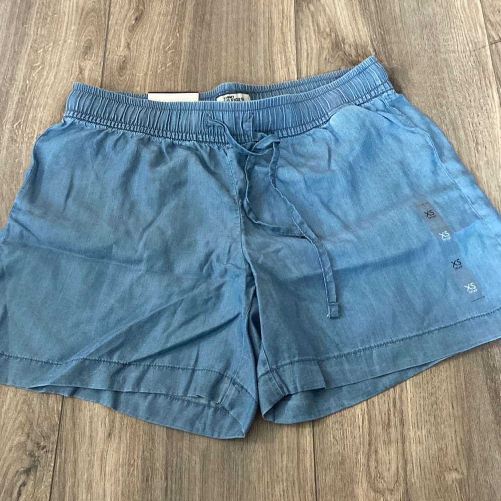Tommy Hilfiger women’s dress shorts